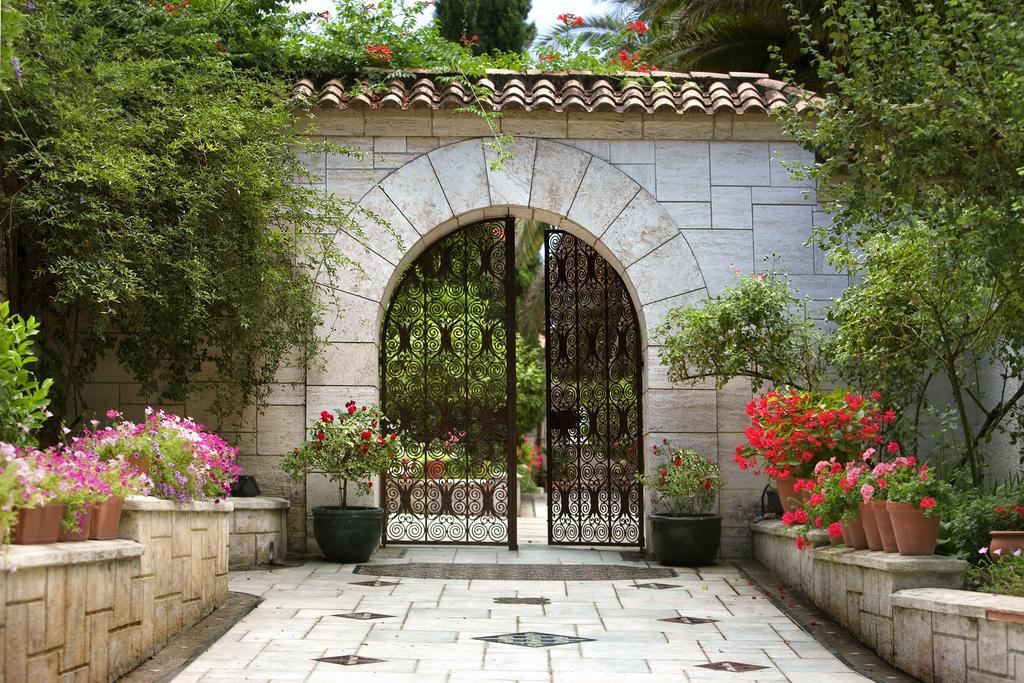 Les Arbousiers Hotel Ceret Exterior photo